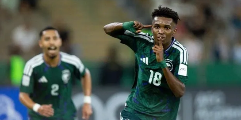 Đánh giá lợi thế của La Roja trước The Green Falcons